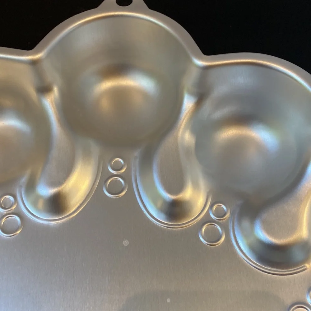 Wilton Princess crown cake pan mold Birthday Celebration 13x9”